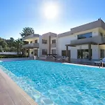 Bella Foresta Villa *