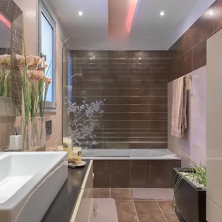 Bella Foresta Villa *