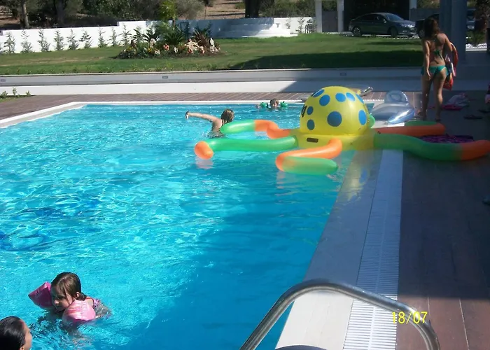 Bella Foresta Villa *