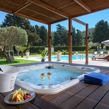 Bella Foresta Villa