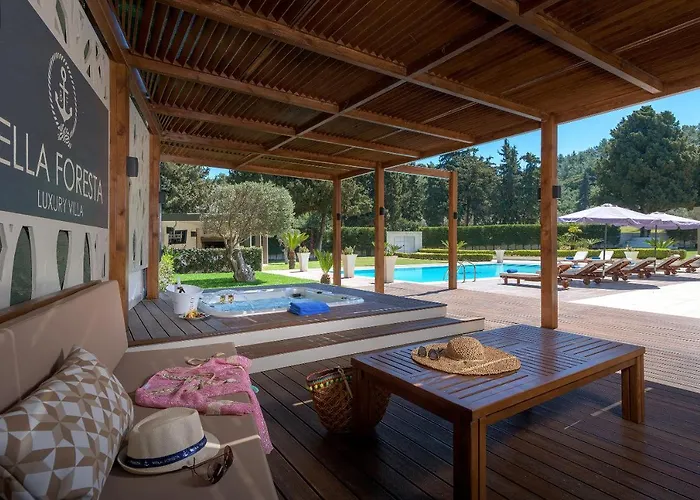 Bella Foresta * إياليسوس