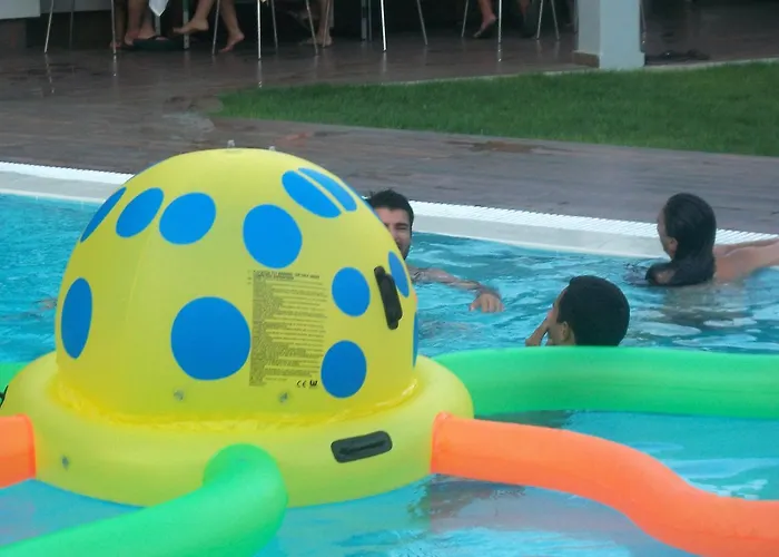 فيلة Bella Foresta